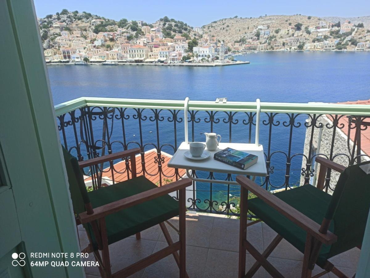 Penzion Pitini Symi Exteriér fotografie