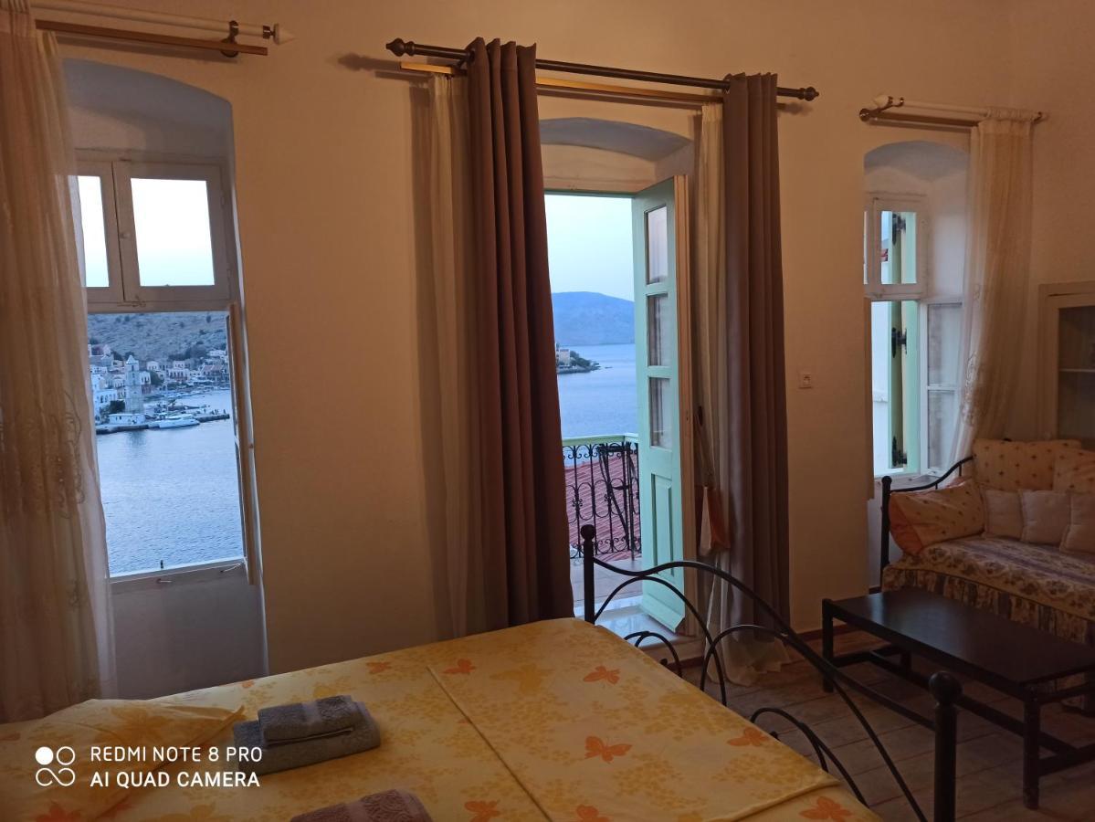 Penzion Pitini Symi Exteriér fotografie