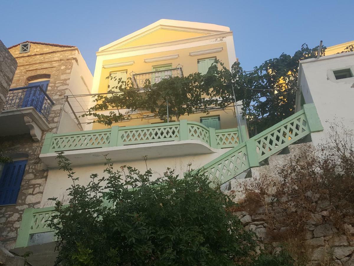 Penzion Pitini Symi Exteriér fotografie